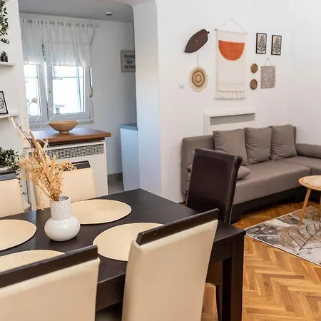 Apartment Sweet House Parlament Belgrade